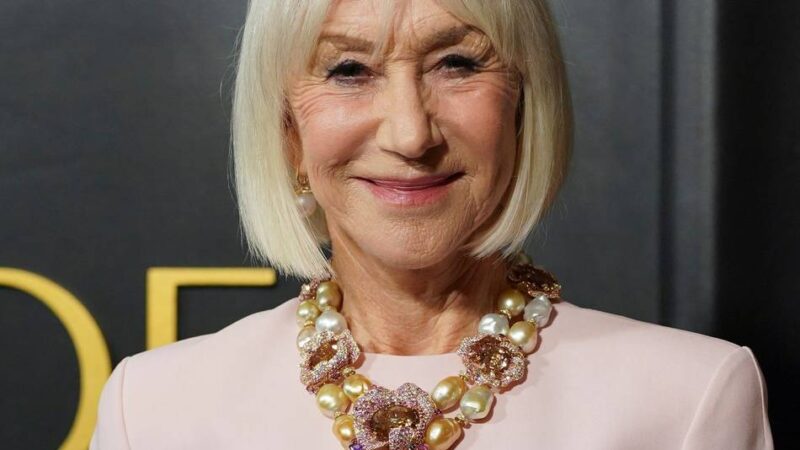 Großbritannien: Royale Ehren für Helen Mirren und englische Fußballerinnen