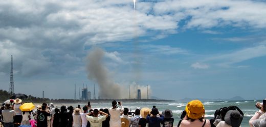China – wiederverwendbare Rakete »Langer Marsch 10B«: Volksrepublik fängt erstmals Stufe auf