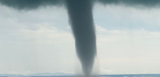 Unwetter in Deutschland: Tornado zieht über den Bodensee