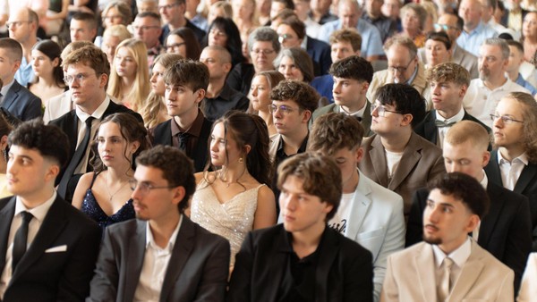 Abi in der Tasche: Das sind die Abiturienten der Gesamtschule Velbert-Mitte