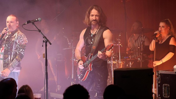 „Wacken war am Anfang auch klein“: Queen Kings über Langenberg
