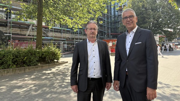 Umbau der Sparkasse in Velbert: Anwohnerin sorgt sich um ihre Gesundheit