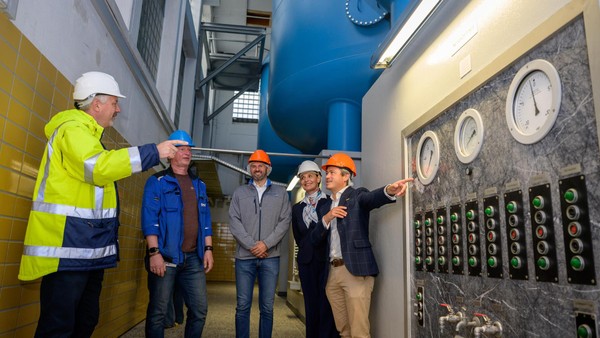 Ein Fußballfeld in 7 Gramm: So entsteht Velberts Trinkwasser