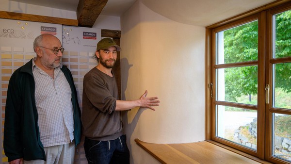 Bei 39 Grad ohne Klimaanlage: Wie ein Velberter Haus die Hitze aussperrt