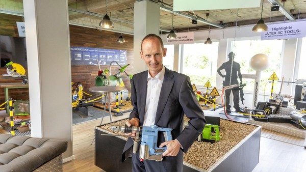 Kaum bekannt, weltweit aktiv: Diese Firma will Velbert mit Arbeit versorgen