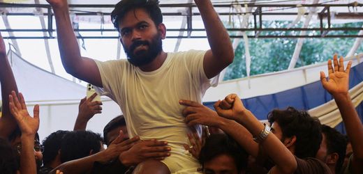 Indien: Gründer der »Kakerlaken-Partei« über den Sturz des Bildungsministers