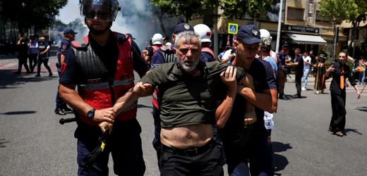 Albanien: Festnahmen bei »Flamingo-Protesten« in Tirana