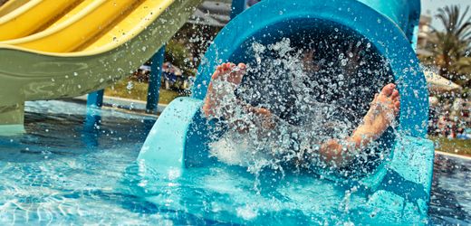 Wasserrutschen: Was die perfekte Bahn ausmacht – und wie Sie am besten runterkommen