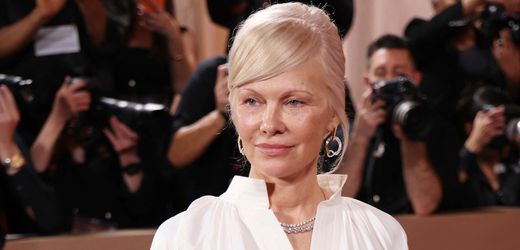 Pamela Anderson will ihr Gesicht nicht mehr mit Cremes vollklatschen