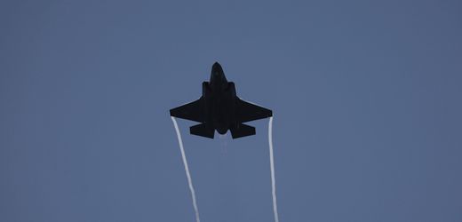 LOT-Airbus sendet versehentlich Entführungs-Code – Israel schickt Kampfflugzeuge