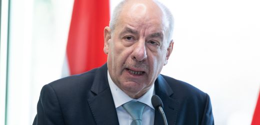 Ungarn: Präsident Tamás Sulyok billigt Verfassungsänderung und damit seine Absetzung