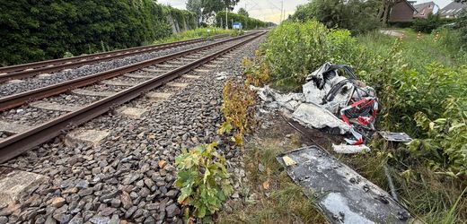 Neu Wulmstorf: Mutmaßlicher Brandanschlag in Niedersachsen legt Bahnverkehr lahm
