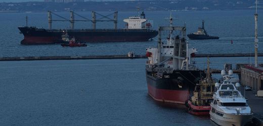 Ziviler Frachter bei russischem Angriff auf Odessa beschädigt