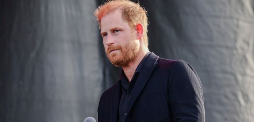 Prinz Harry reist ohne Meghan und die Kinder nach London