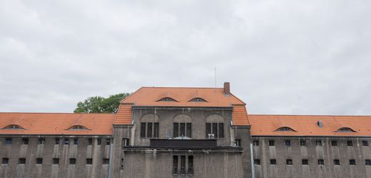 JVA Willich 1: Ermittler durchsuchen Gefängnis wegen Korruptionsverdachts