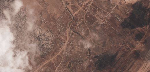 Israel: Militär teilt Gazastreifen mit kilometerlanger Erdbarriere