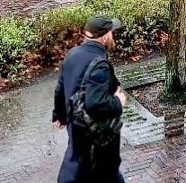 Absurder Fall in den Niederlanden: Er kam zu Fuß aus Deutschland – Verdächtiger nach Supermarkt-Explosion gesucht