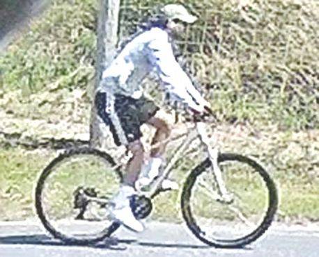 Fahndung mit Fotos nach Verdächtigem: Mann soll Kind in Goch unsittlich berührt haben