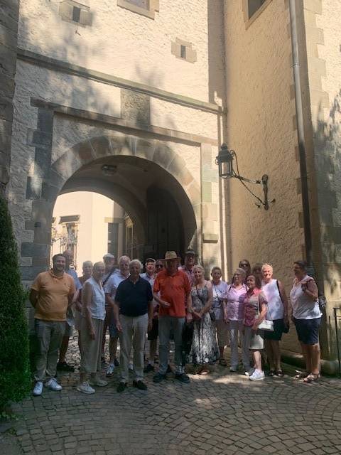 SPD-Sommertour Ratingen: Seltene Einblicke ins ThyssenKrupp-Schloss Landsberg