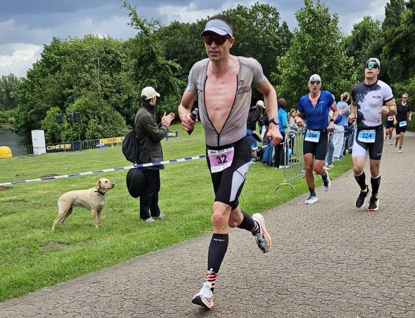 Altersklassen-Titel: Sven Gerhards und Konrad Schürmert mit Topleistungen im Triathlon