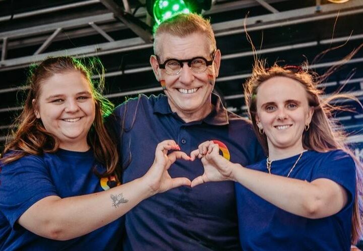 Kreis Queersen zum CSD-Anschlag in Berlin: „Wann hat die Welt gelernt, so zu hassen?“