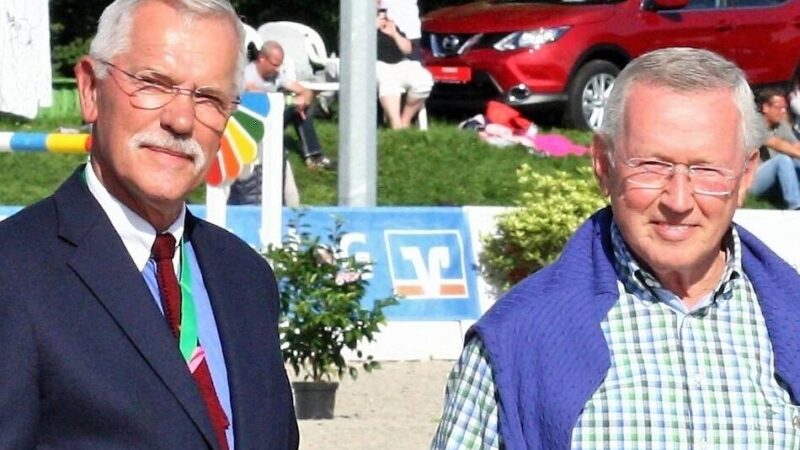 Karl-Heinz Giebmanns: Die Lobbericher Reitlegende, die das Stilspringen mit auf den Weg brachte