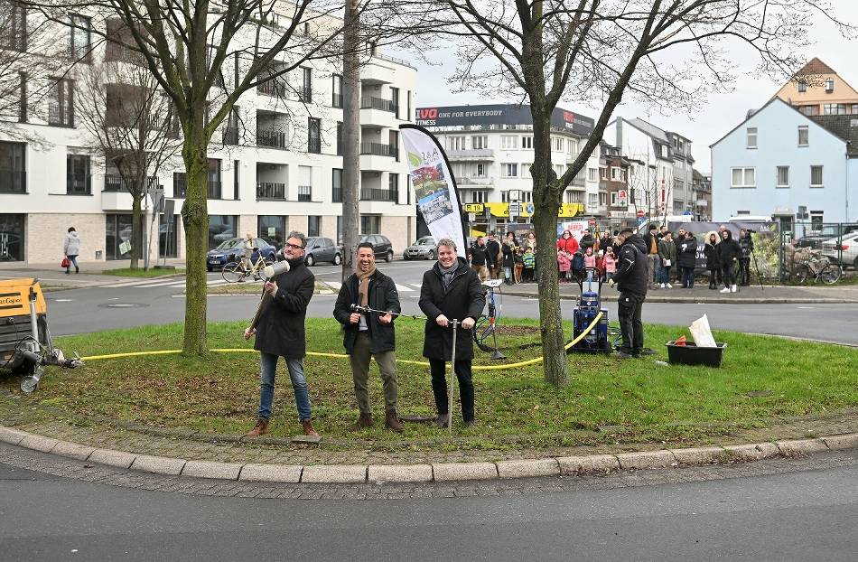 TV-Gartenprofi Davit Arican: Erster Kreisverkehr in Moers wird nachhaltig grün