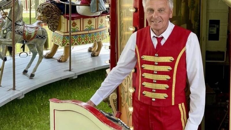 Duisburger beim Circus Roncalli: Als Kind verliebt er sich in den Zirkus – jetzt ist er Rentner und arbeitet dort