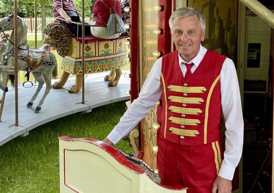 Duisburger beim Circus Roncalli: Als Kind verliebt er sich in den Zirkus – jetzt ist er Rentner und arbeitet dort