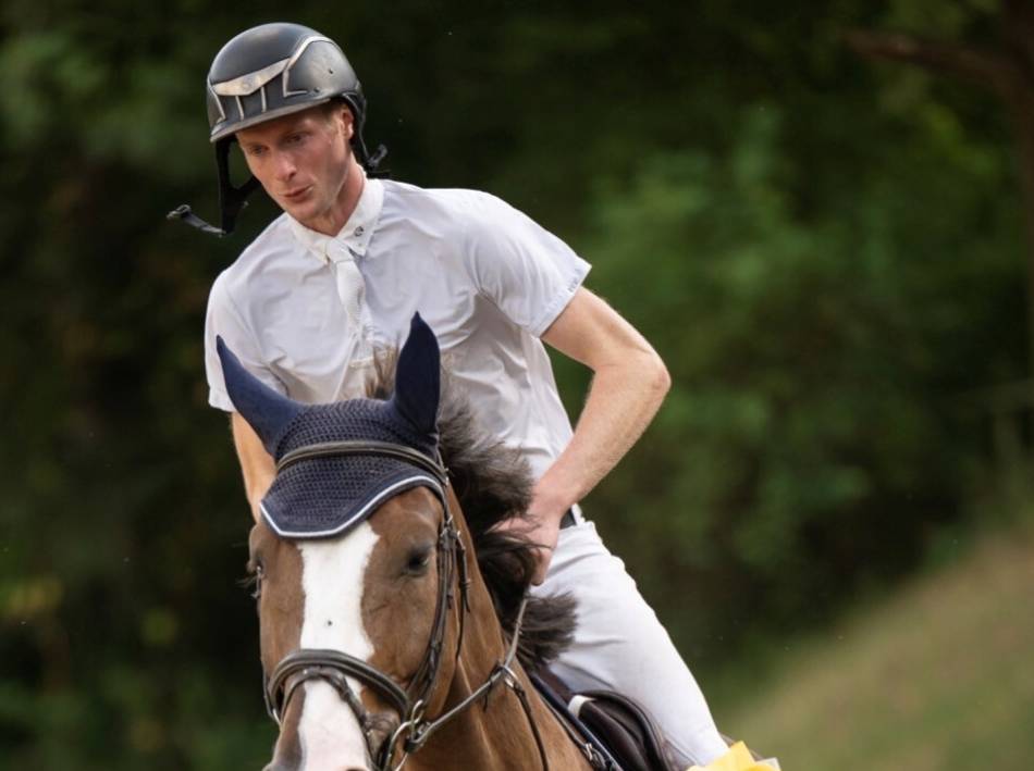 Sommerturnier RF Dülken-Viersen: Dylan Broich gewinnt den Turnierhöhepunkt im M-Springen