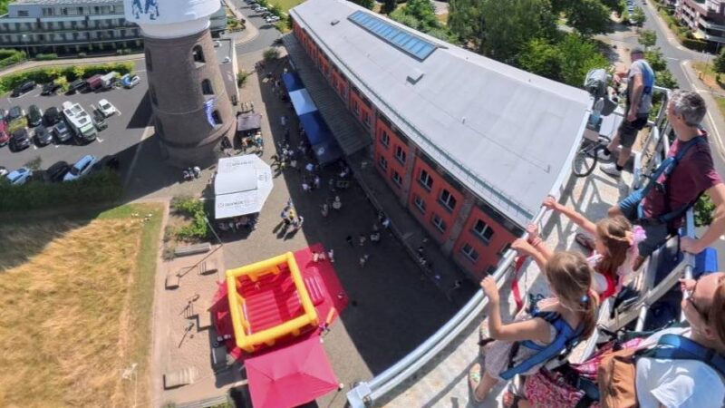 In der Bahnstadt in Leverkusen: Altstadtfunken-Sommerfest mit Aussicht