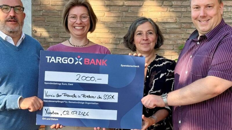 Geld für Lernmaterial: 2000 Euro für die Integrationsarbeit am Gymnasium in Xanten