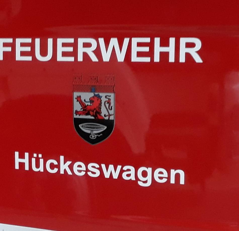 Hückeswagener Feuerwehr im Einsatz: Kiosk bei Brand auf Bever-Campingplatz beschädigt