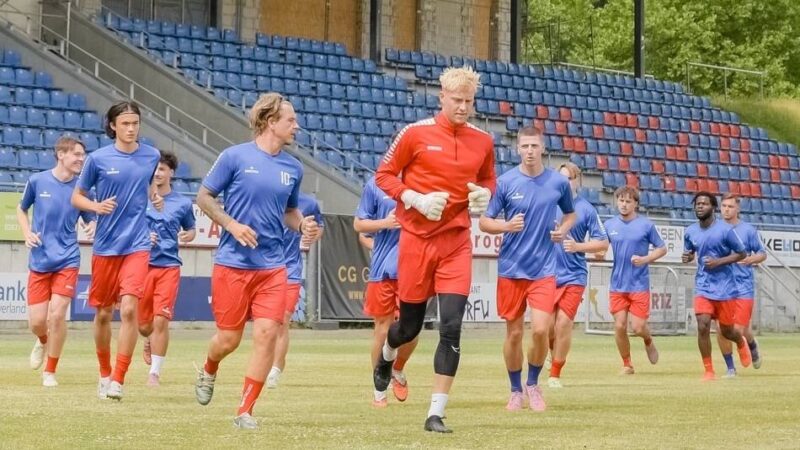 Aufgalopp nach bitterem Oberliga-Aus: Für den 1. FC Kleve gibt es beim Trainingsauftakt gleich eine gute Nachricht