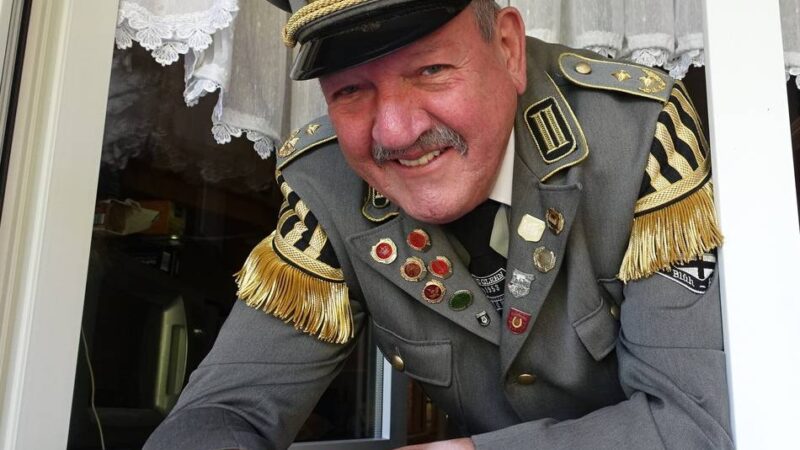 Nachruf auf Paul van den Burg: Tambourcorps „Blüh Auf“ Glehn trauert