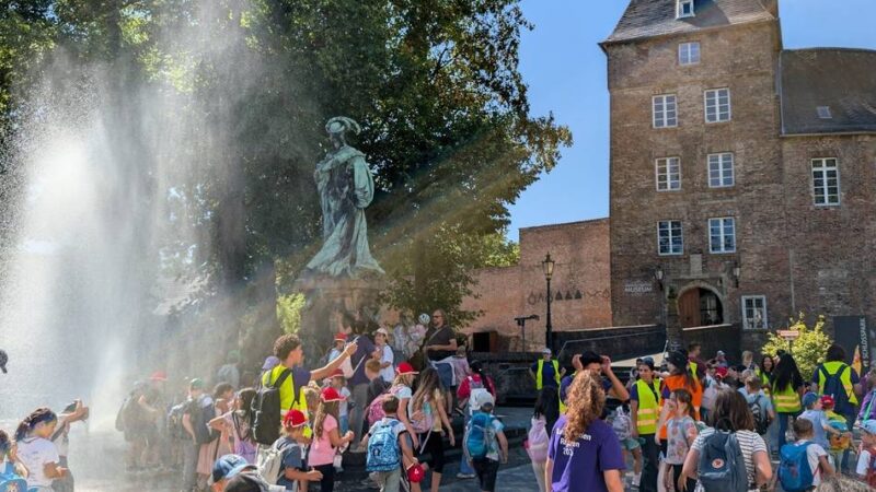 Freier Eintritt in Moers: Tummelferien für alle – Open-Air-Kinoabend und Familientag