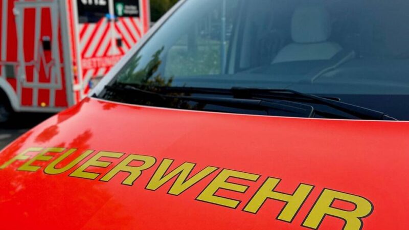 Fahrzeugbrand in Schwalmtal: Auto fängt während der Fahrt Feuer