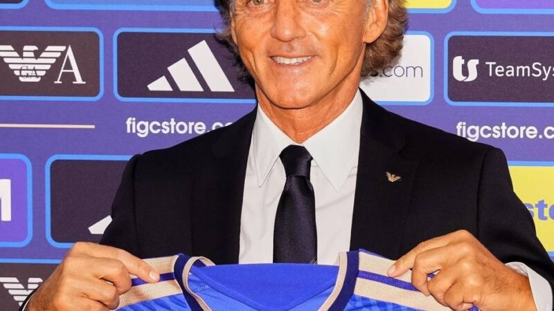 Mancini entschuldigt sich: „Das Trikot der Nationalmannschaft ist ein bisschen wie die Frau des Lebens“