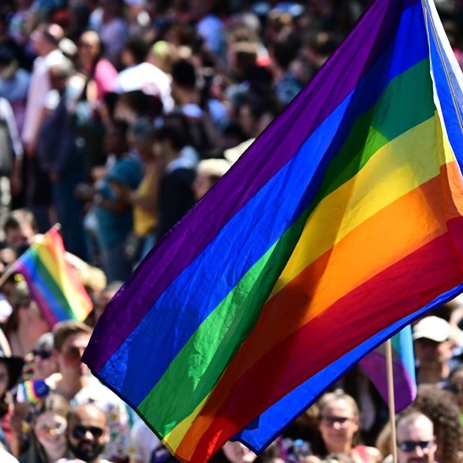 Starkes Zeichen vom Hauptstadtklub: Nach Anschlag in Berlin – Hertha will mit Vielfalts-Shirts für CSD spenden