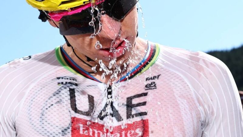 Über 40 Grad auf der Strecke: „Gesund ist anders“ – die Fahrer kämpfen mit der Extrem-Hitze bei der Tour