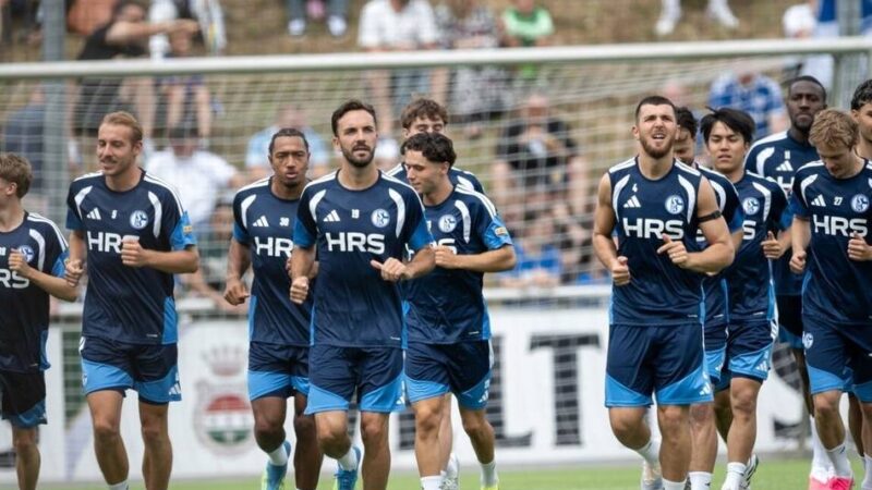 Schalkes Vorbereitungsstart vor 3700 Fans:  „Es fühlt sich wieder nach zu Hause an“