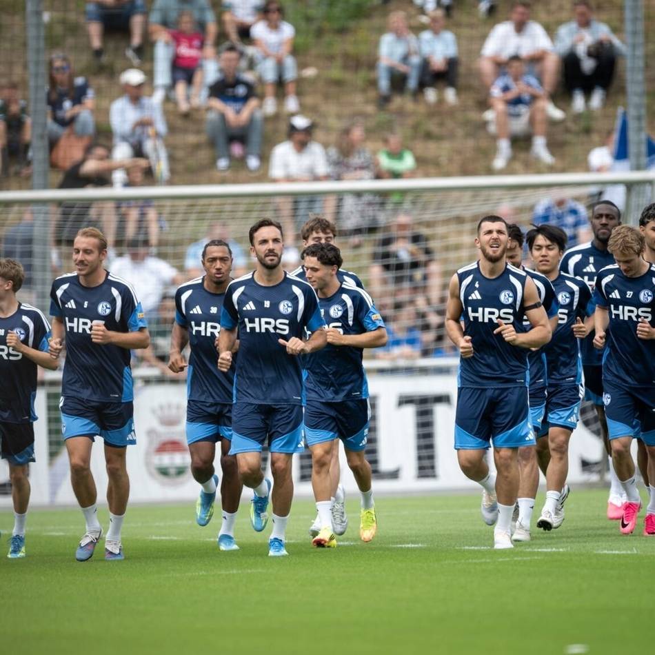 Schalkes Vorbereitungsstart vor 3700 Fans:  „Es fühlt sich wieder nach zu Hause an“