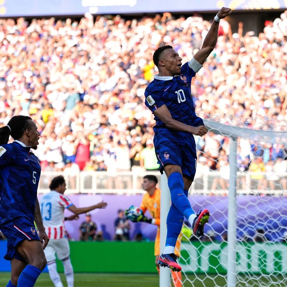 Sieg über DFB-Bezwinger Paraguay: Frankreich gewinnt dank Mbappé die Hitzeschlacht von Philadelphia