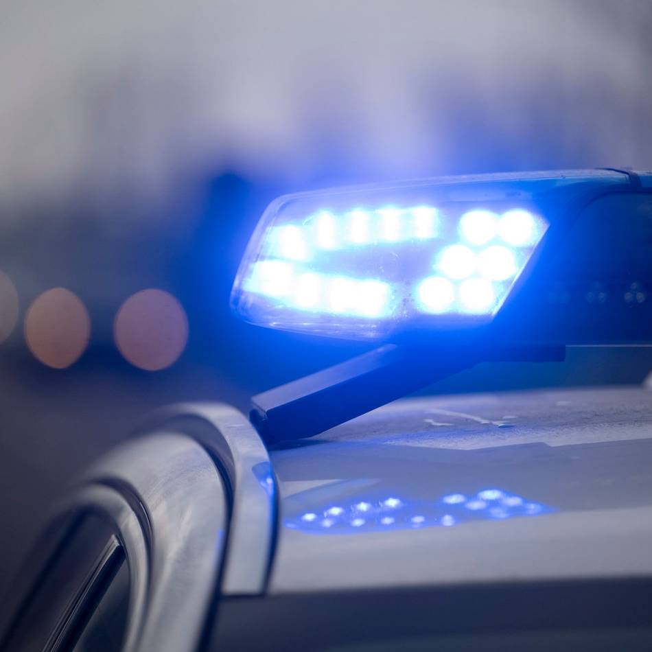 Polizei sucht Zeugen: Unfallfluchten in Monheim – Zwei Kinder leicht verletzt