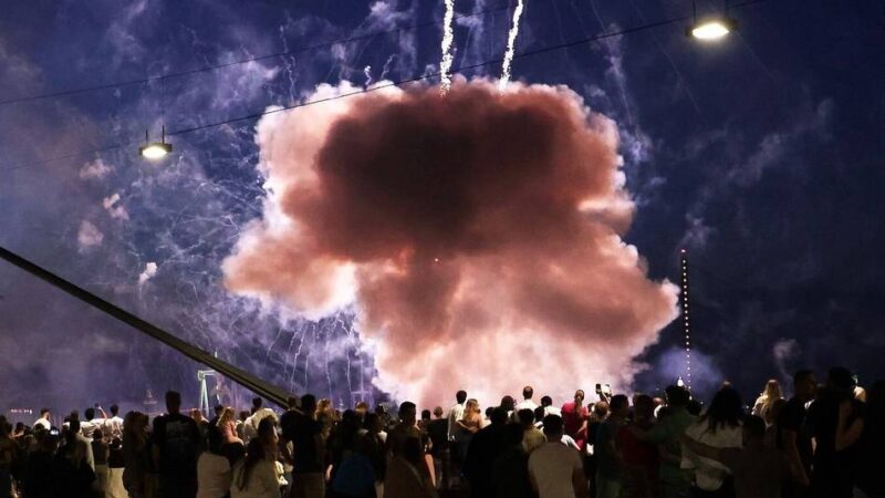 Rheinkirmes Düsseldorf 2026: Mit Stahlcontainern und Fangzäunen – Neue Sicherheitsmaßnahmen beim Kirmes-Feuerwerk