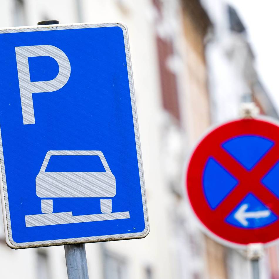Parkplatznot in Hilden: Parkschilder weg, Bußgeld da – Anwohner im Kalstert sind wütend