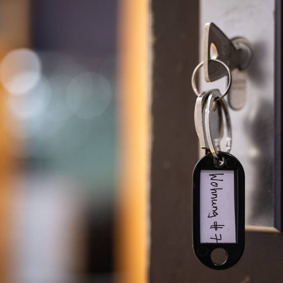 Verzweifelte Wohnungssuche in Neuss: „Mir wurde die Frage gestellt, ob ich häufig Männerbesuch bekomme“