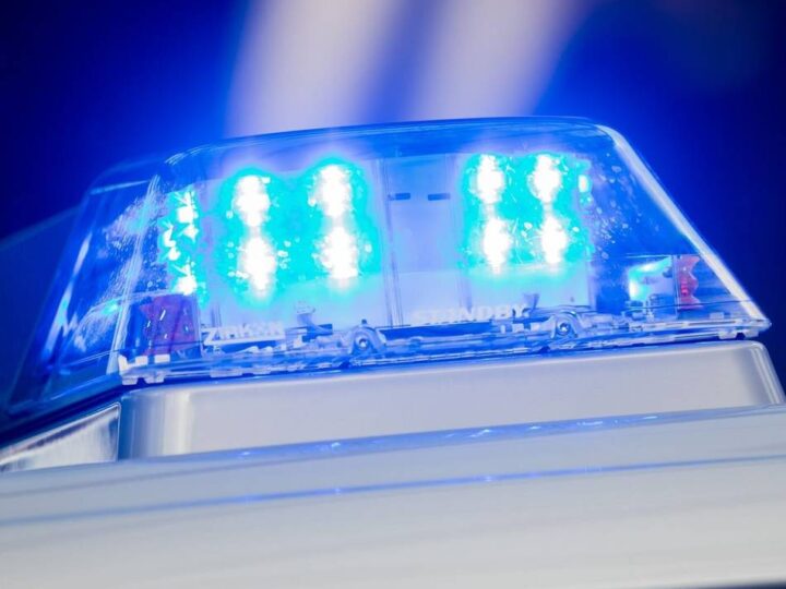 Einbruch in Viersen: Einbrecher zerstört Fenster mit Gullideckel