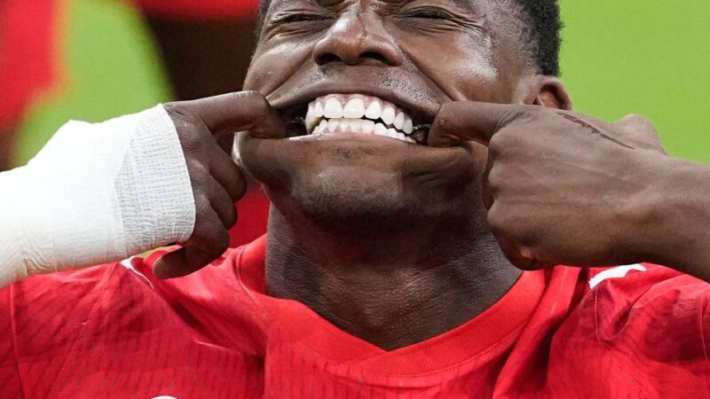Schweiz steht im Achtelfinale: Elvedi und Ex-Borussen überzeugen, Sorgen um Zakaria nach starker Leistung