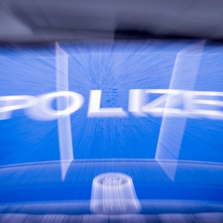 In Lobberich: Weiß-Blauer VW-Bus gestohlen